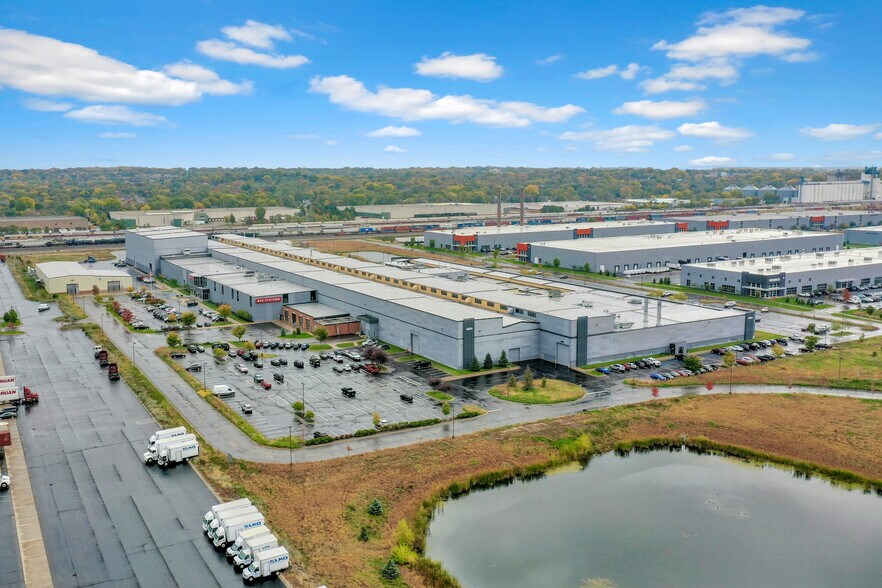 More Photos Of 4800 E River Rd, Fridley Manufacturing For Lease
