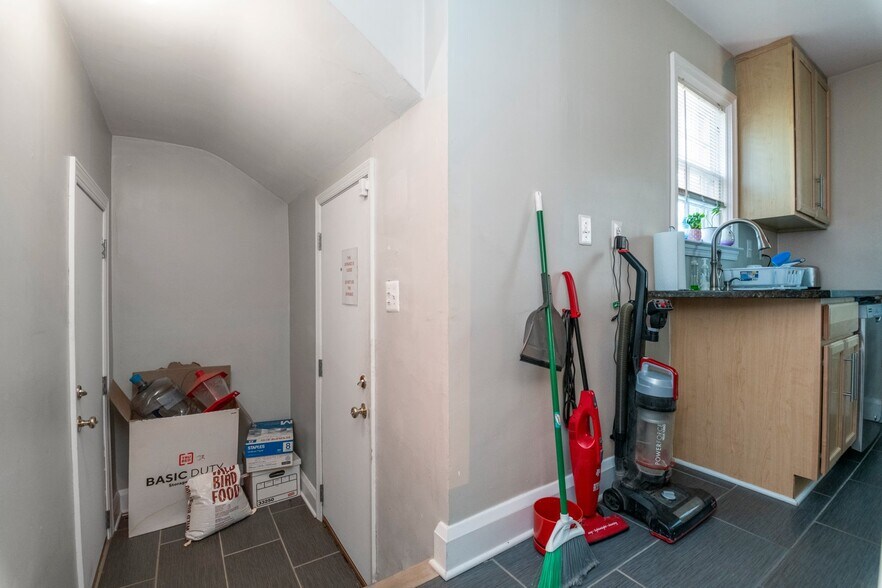 More Photos Of , Rosedale Office For Sale
