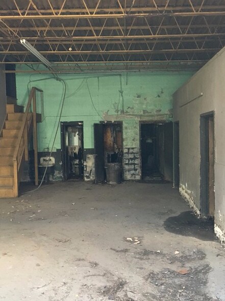 More Photos Of 2341 Brannen Rd SE, Atlanta Light Distribution For Sale