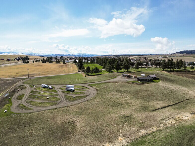 More Photos Of 110 Seubert Heights Dr, Cottonwood Trailer Camper Park For Sale