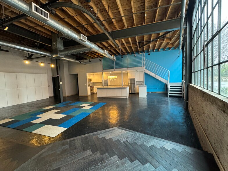 More Photos Of 887 W Marietta St NW, Atlanta Loft Creative Space For Lease