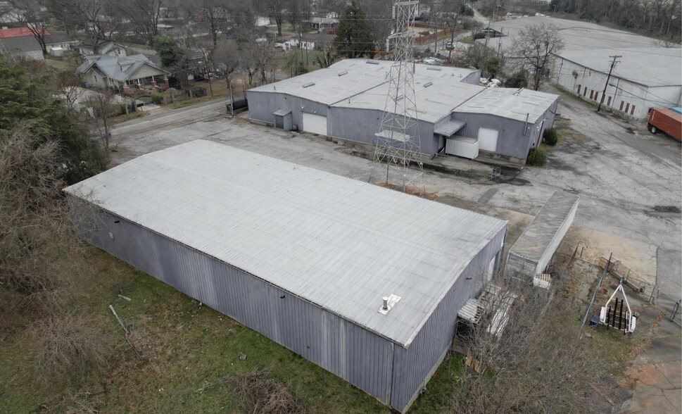 More Photos Of 10 Oil Mill Rd, Greenville Unknown For Lease