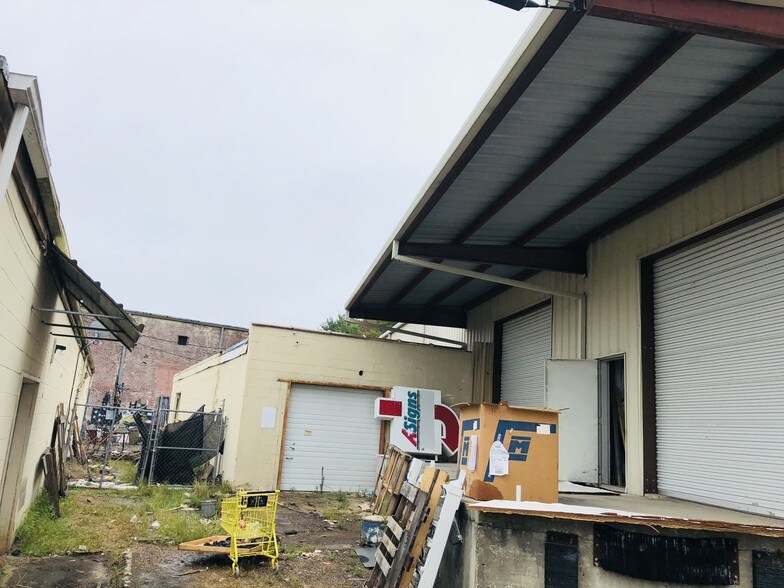 More Photos Of 4151-4159 Northview Dr, Jackson Unknown For Lease