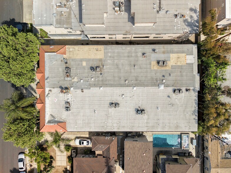 More Photos Of 5712 Camellia Ave, North Hollywood Apartments For Sale