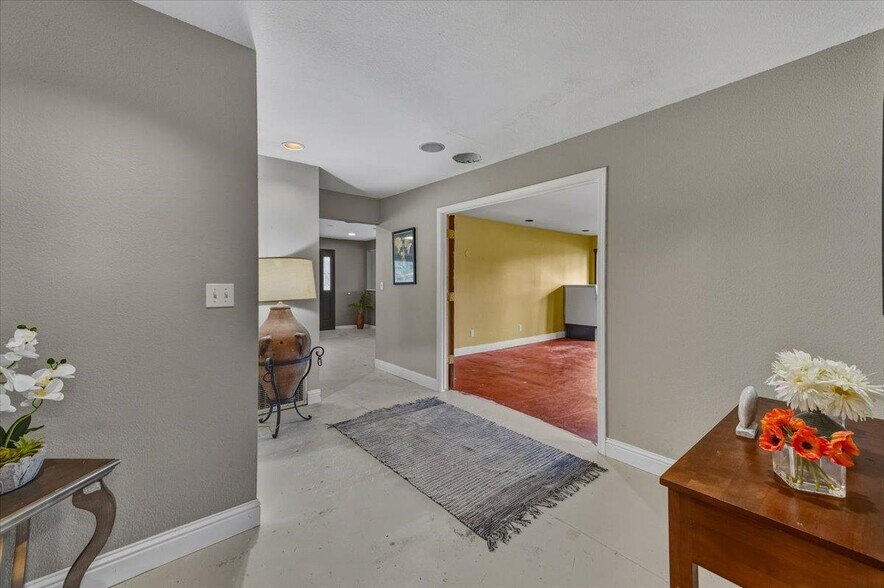 More Photos Of 11859 Tammy Way, Grass Valley Office For Sale