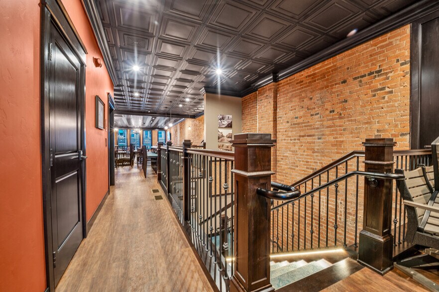 More Photos Of 30 N Main St, Fond Du Lac Restaurant For Sale