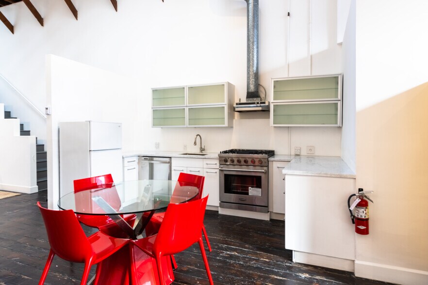 More Photos Of 47 Lusk St, San Francisco Loft Creative Space For Lease