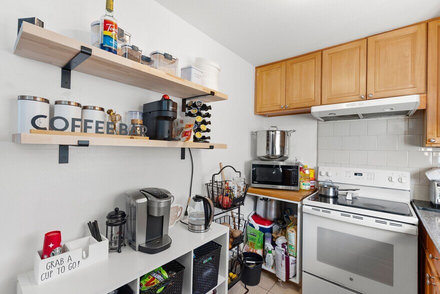 More Photos Of 470 Willow Ave, Half Moon Bay Apartments For Sale