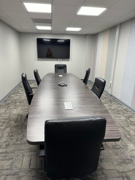 More Photos Of 2511 W Bay St, Savannah Service For Lease