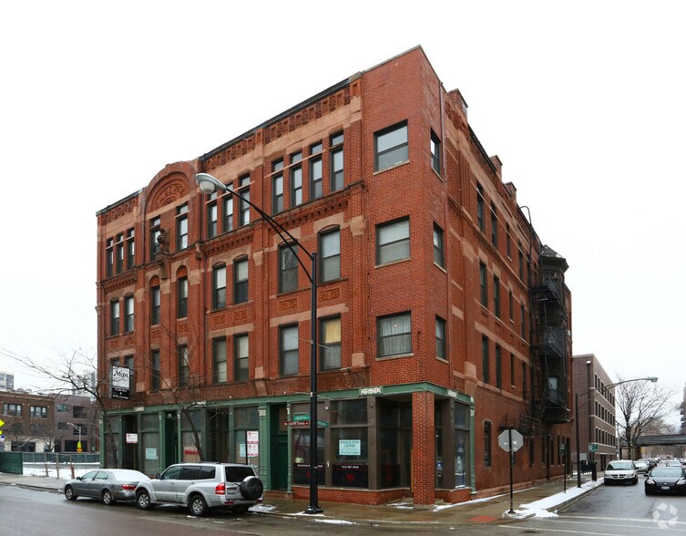 More Photos Of 315-319 W North Ave, Chicago Apartments For Lease