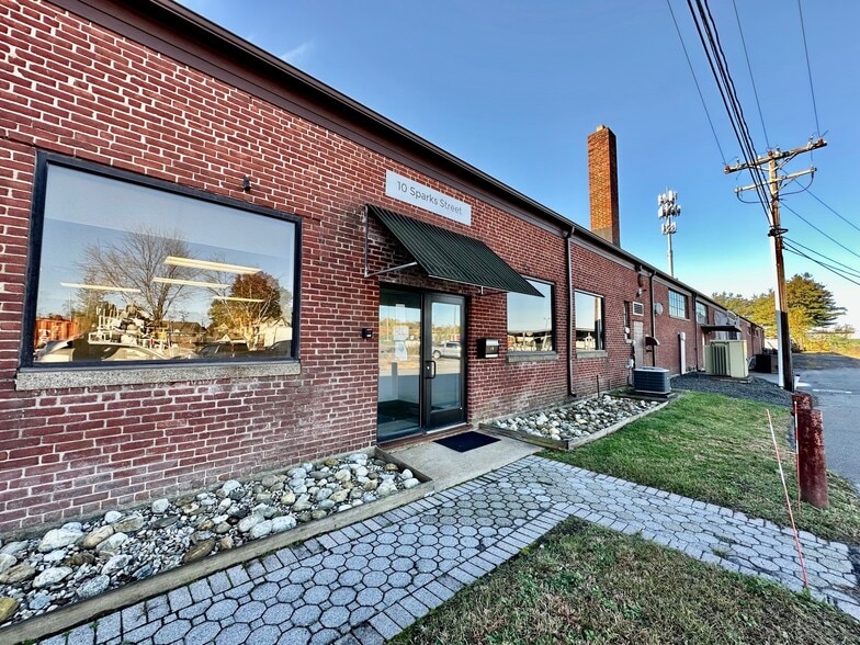 More Photos Of 10 Sparks St, Plainville Manufacturing For Sale