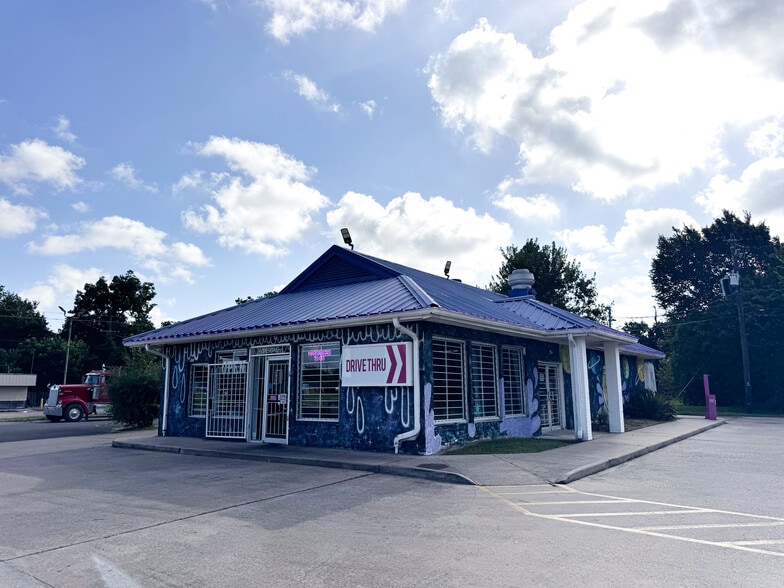 More Photos Of 8903 Cullen Blvd, Houston Restaurant For Sale