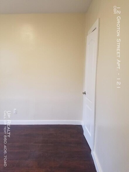 More Photos Of 12-16 Groton St, Hartford Apartments For Sale