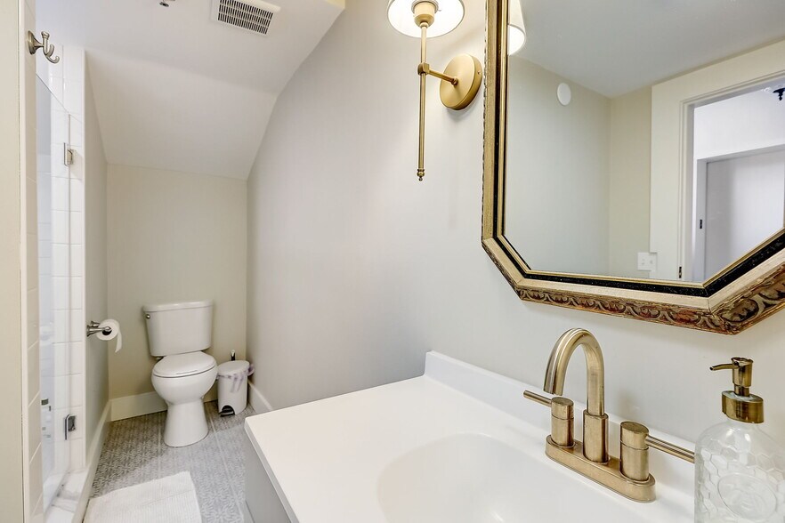 More Photos Of 315 Live Oak Ave, Daytona Beach Apartments For Sale