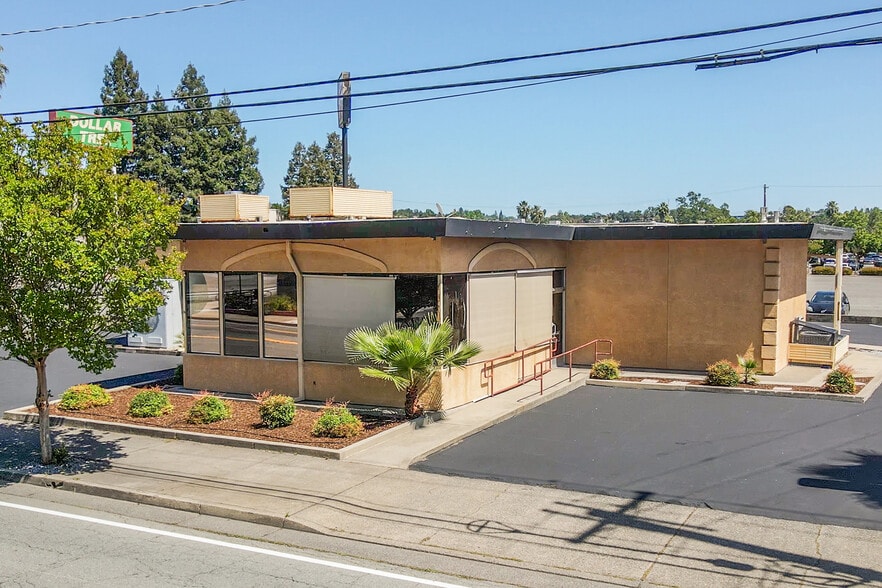More Photos Of 2395 Athens Ave, Redding Restaurant For Sale