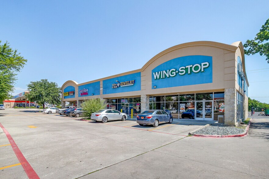 Primary Photo Of 1714 Precinct Line Rd, Hurst Unknown For Lease