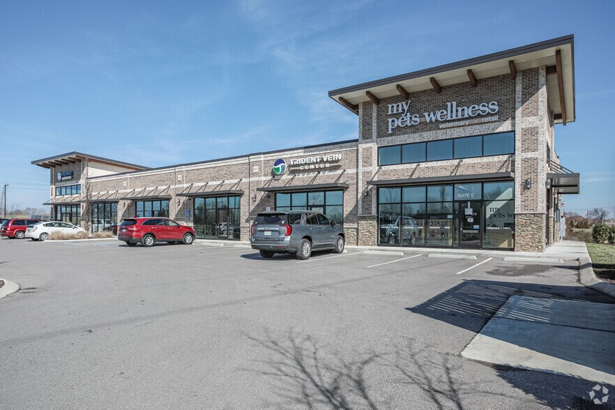 Primary Photo Of 2040 Reserve Blvd, Spring Hill Freestanding For Lease