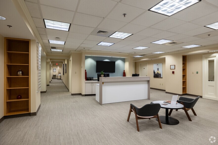 More Photos Of 22 Bull St, Savannah Coworking Space