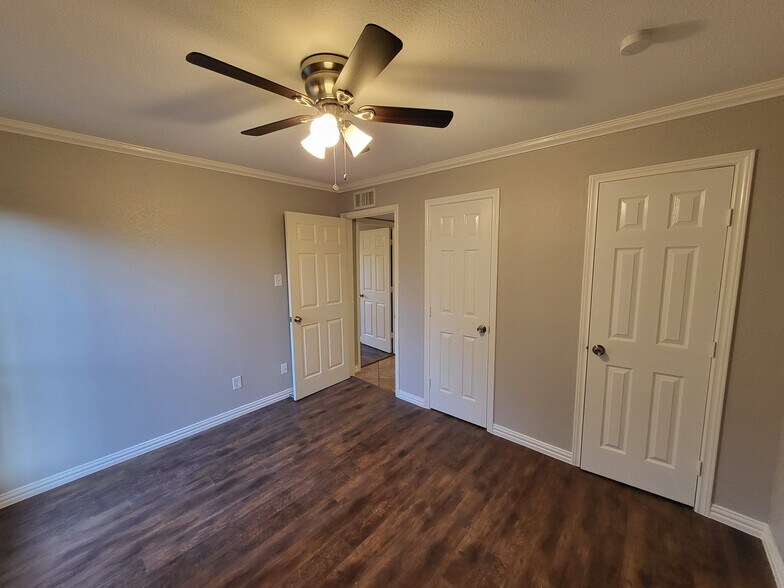 More Photos Of , Houston Multifamily For Sale