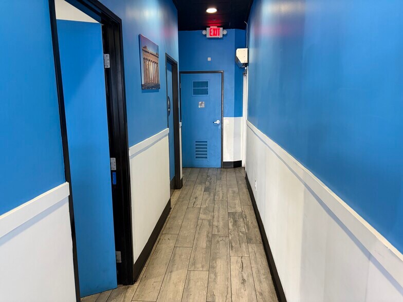 More Photos Of 1111-1191 S Victoria Ave, Oxnard General Retail For Lease