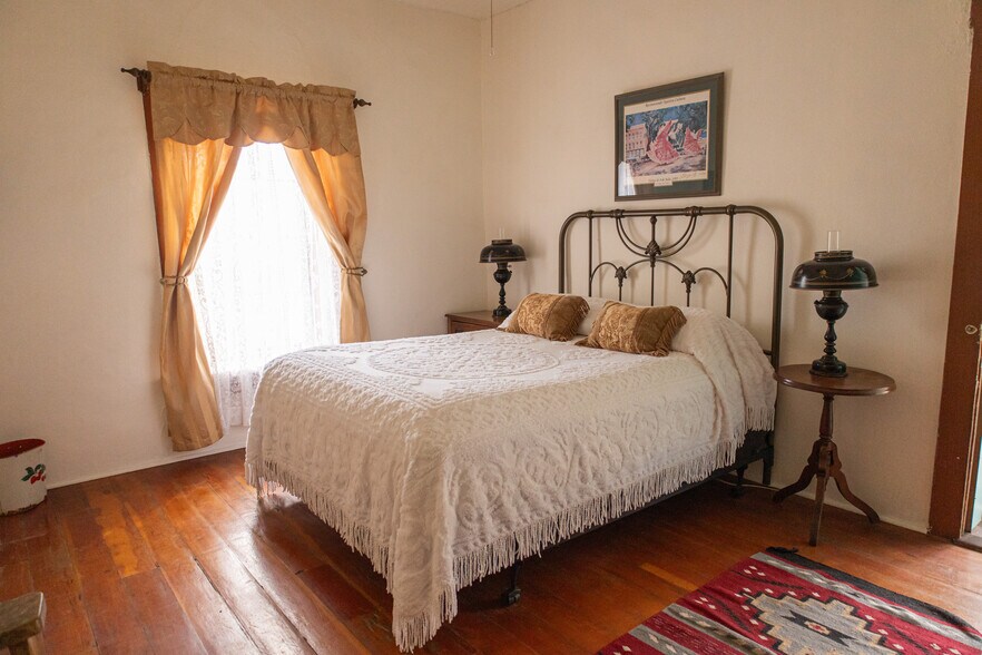 More Photos Of 585 Calle La Placita, Lincoln Hospitality For Sale