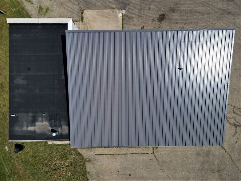 More Photos Of 243 Spring St, Highland Carwash For Lease