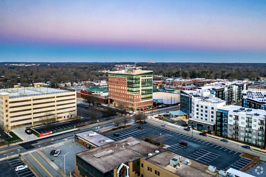 More Photos Of 400 Bellemeade St, Greensboro Office For Lease