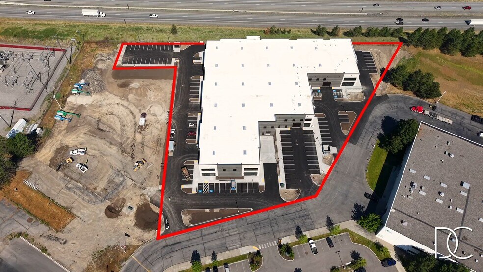Primary Photo Of 22421 E Appleway Ave, Liberty Lake Showroom For Lease