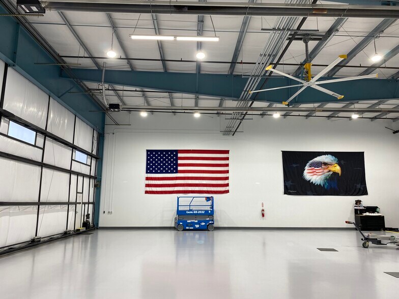 More Photos Of 9730 29th Ave W, Everett Airplane Hangar For Sale