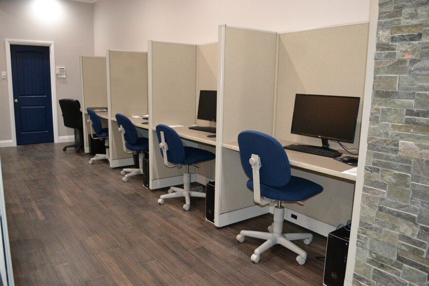 More Photos Of 13217-13225 Philadelphia St, Whittier Office For Lease