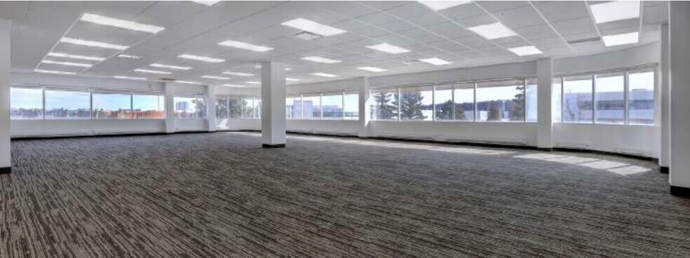 More Photos Of 320 Matheson Blvd W, Mississauga Medical For Lease