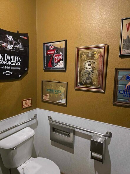 More Photos Of 305 Columbia Ave, Goldfield Bar For Sale