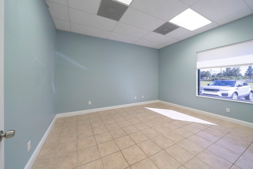 More Photos Of 24551 Production Cir, Bonita Springs Showroom For Lease