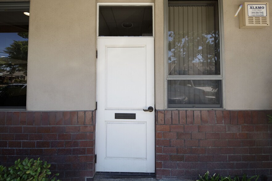 More Photos Of 756 Porter Ave, Stockton Medical For Sale