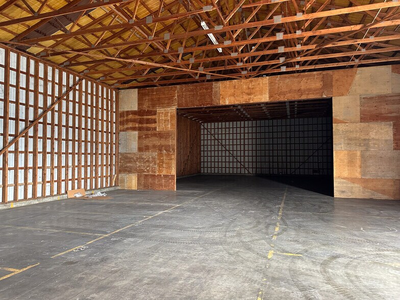 More Photos Of 31345 NW Beach Rd, Hillsboro Warehouse For Lease