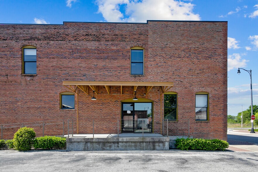 More Photos Of 159 Maxwell St, Fayetteville Office Residential For Sale