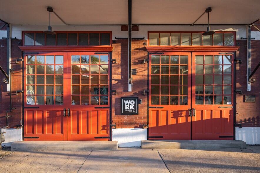 More Photos Of 1122 Rogers St, Louisville Police Fire Station For Sale