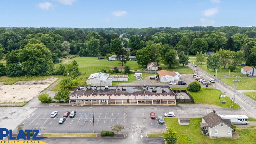 More Photos Of 1716-1728 S Raccoon Rd, Austintown Freestanding For Sale