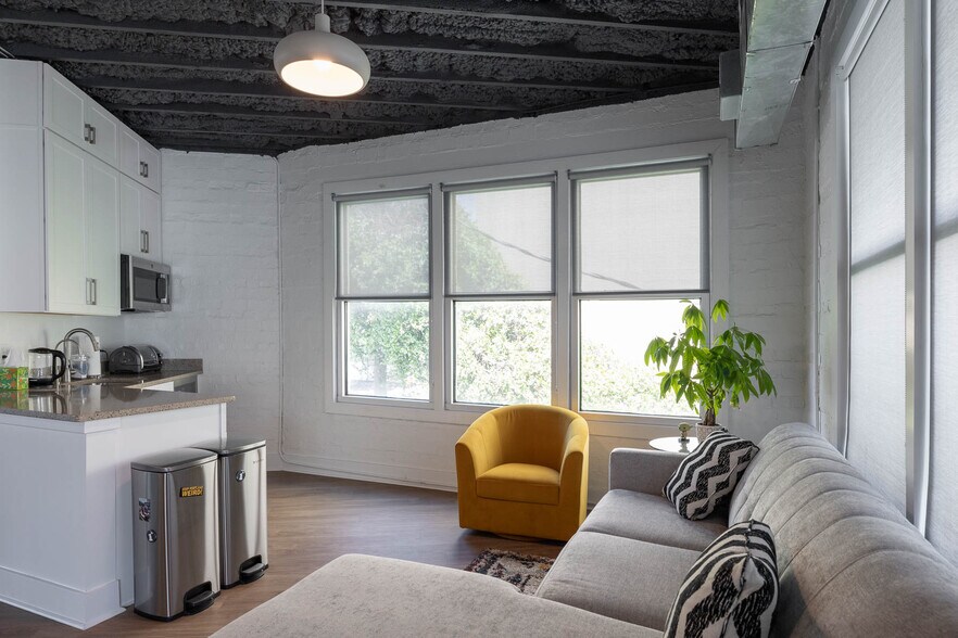 More Photos Of 1107 Margaret St, Jacksonville Loft Creative Space For Lease