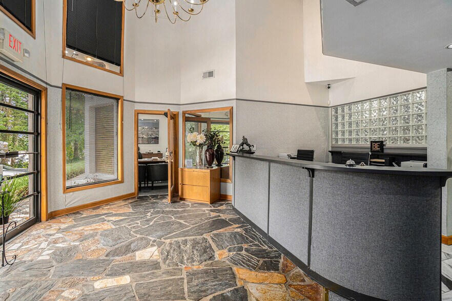 More Photos Of 1977 N Park Pl SE, Atlanta Office For Sale