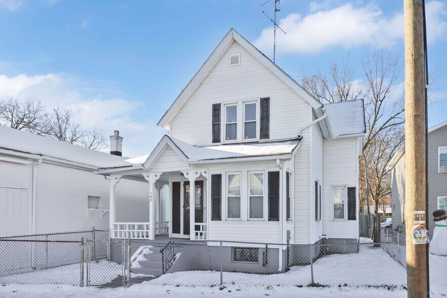 More Photos Of 142 Dickinson St, Springfield Flex For Sale