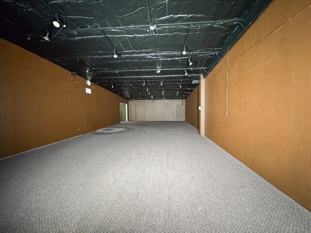 More Photos Of 100 Holiday Ln, Tonkawa Warehouse For Lease