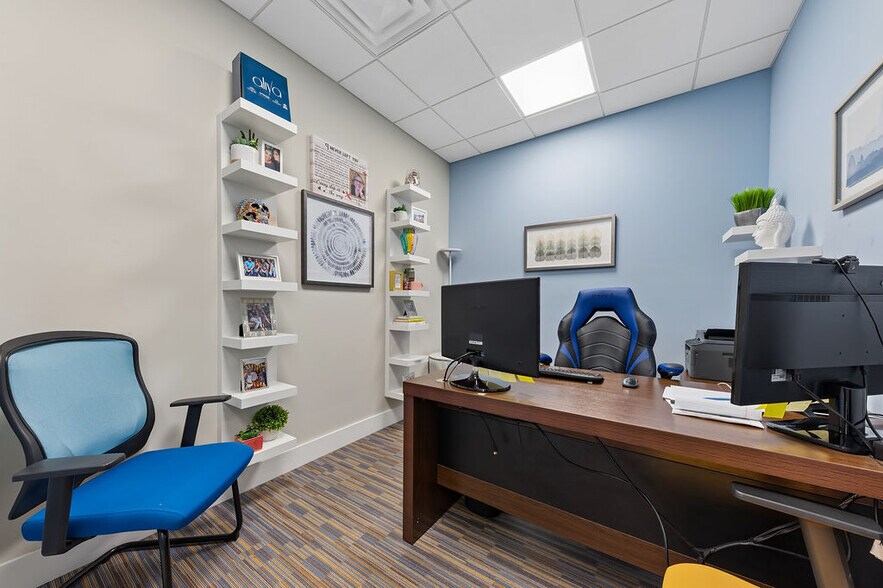 More Photos Of 1590 S Congress Ave, West Palm Beach Medical For Sale