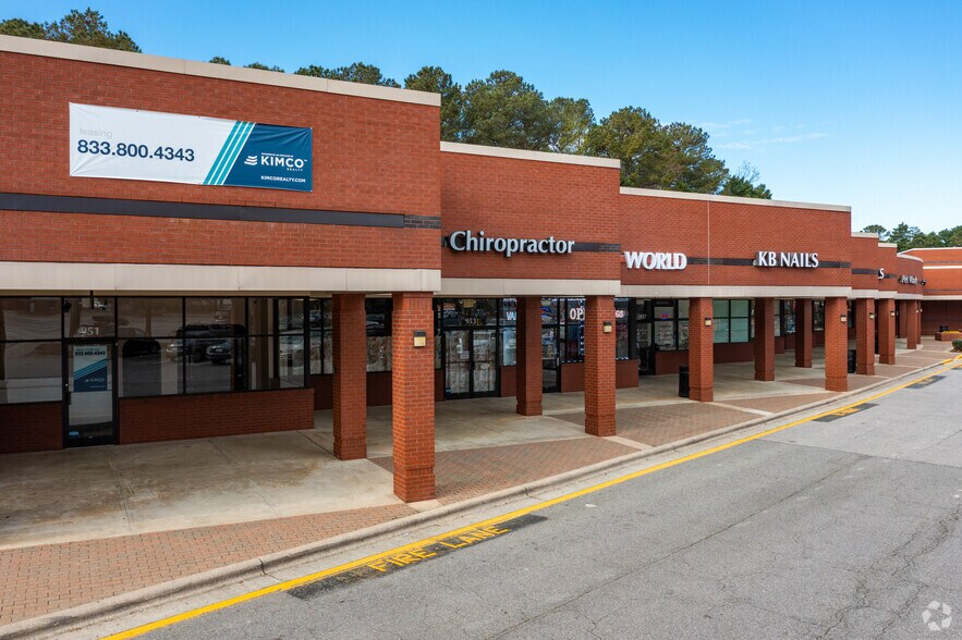 More Photos Of 921-965 N Harrison Ave, Cary Unknown For Lease