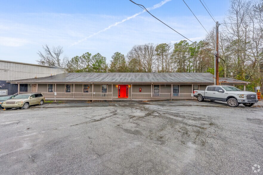 More Photos Of 6275 Highway 85, Riverdale Unknown For Lease