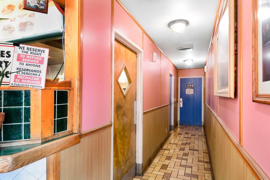 More Photos Of 142 N Mountain Ave, Ontario Restaurant For Sale