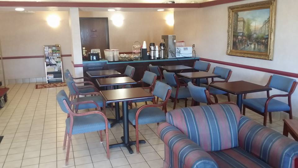 More Photos Of 1490 E US Highway 36, Urbana Hotel For Sale