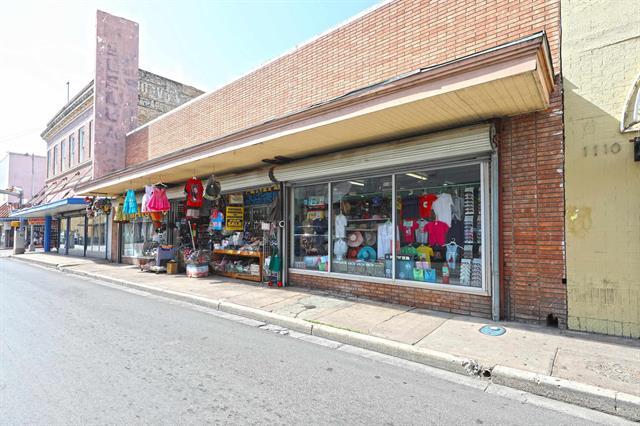 Primary Photo Of 1114 Lincoln St, Laredo General Retail For Sale