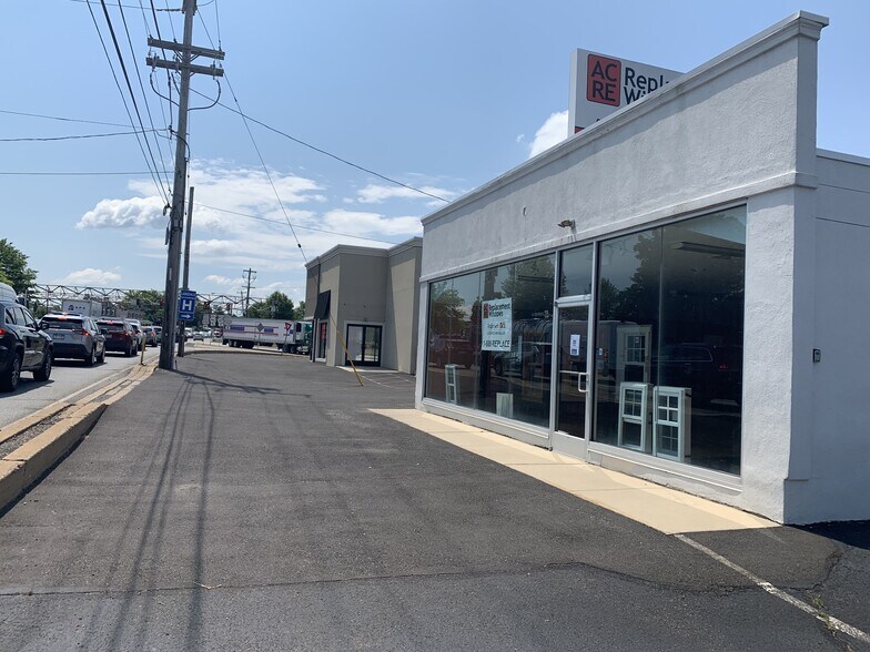 More Photos Of 726 Bethlehem Pike, Montgomeryville Restaurant For Lease