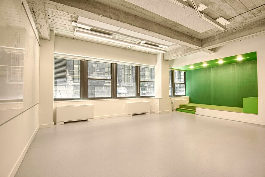 More Photos Of 156 William St, New York Medical For Lease